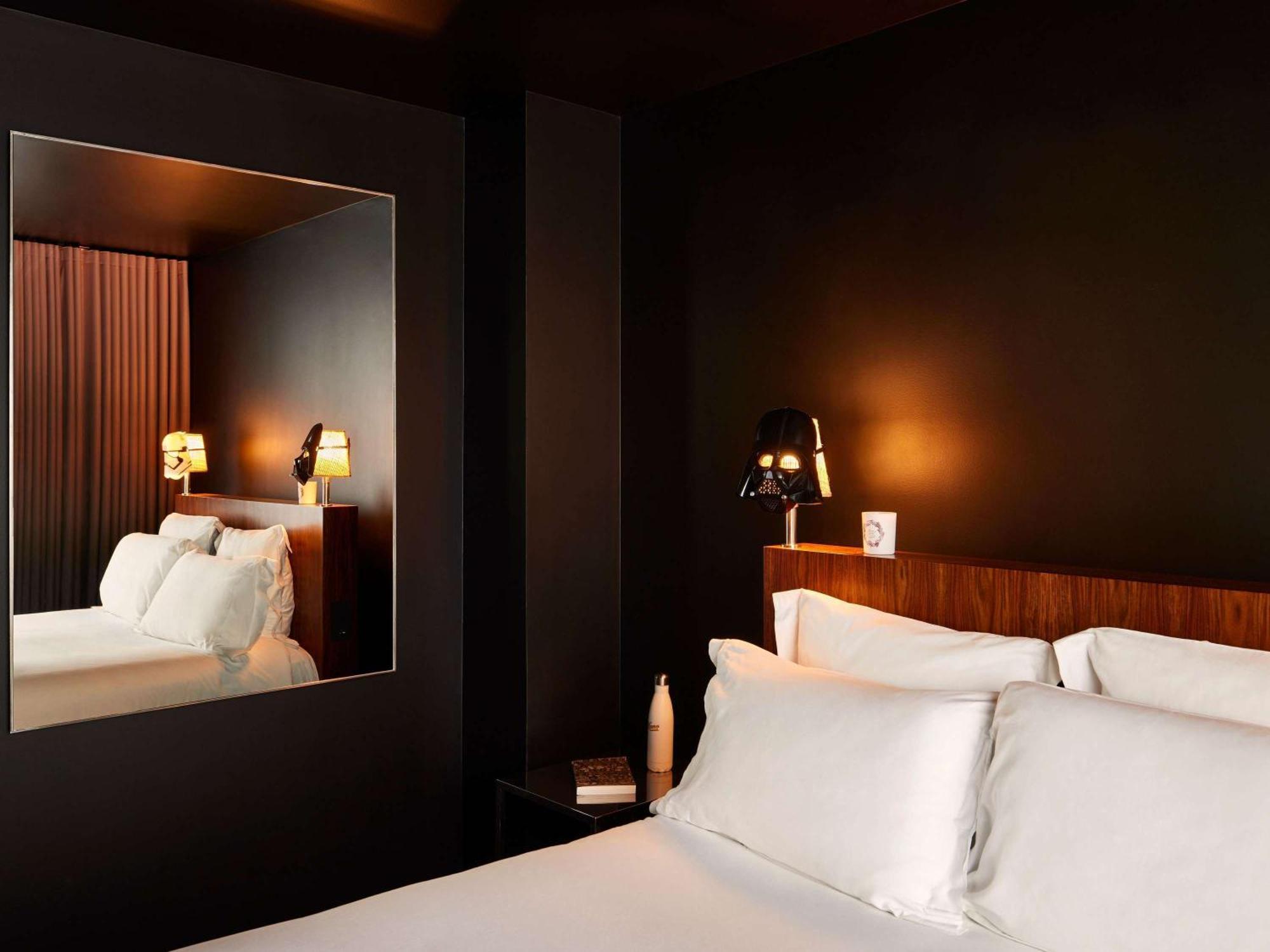 มาม่า เชลเตอร์ ปารีส ตะวันออก Hotel ภายนอก รูปภาพ