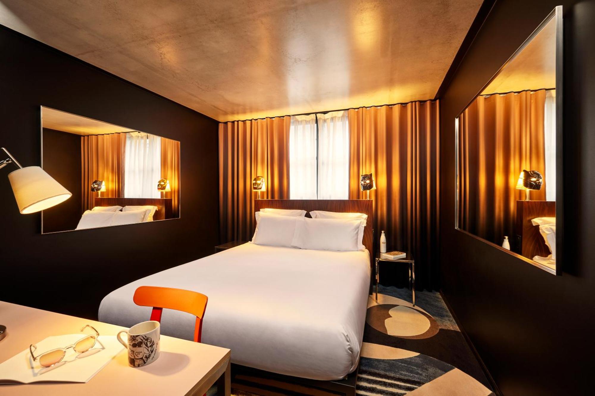 มาม่า เชลเตอร์ ปารีส ตะวันออก Hotel ภายนอก รูปภาพ